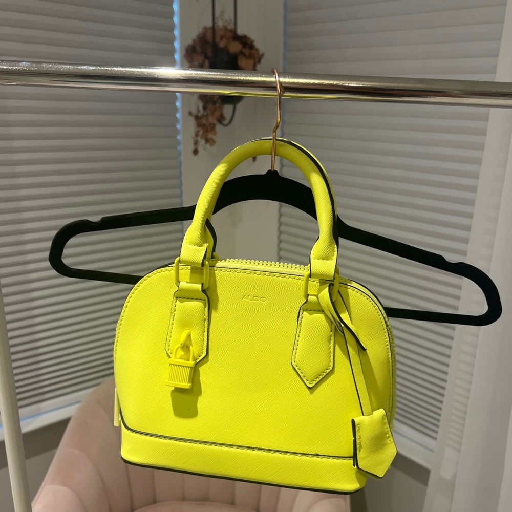 Aldo lime green purse